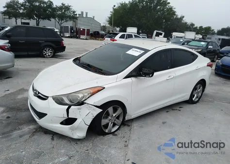 2013 Hyundai Elantra Gls z USA, uszkodzony, nr VIN 5NPDH4AE9DH372750